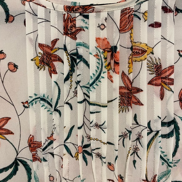 CeCe floral blouse - Picture 2 of 4